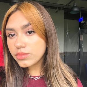 Meet your Posher, Adriana